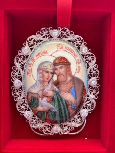 Рукописная икона Петр и Феврония из финифти №130 (Размер 9х10.5 см)